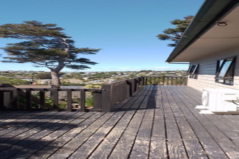 Photo of property in 526 Whangaparaoa Road, Stanmore Bay, Whangaparaoa, 0932