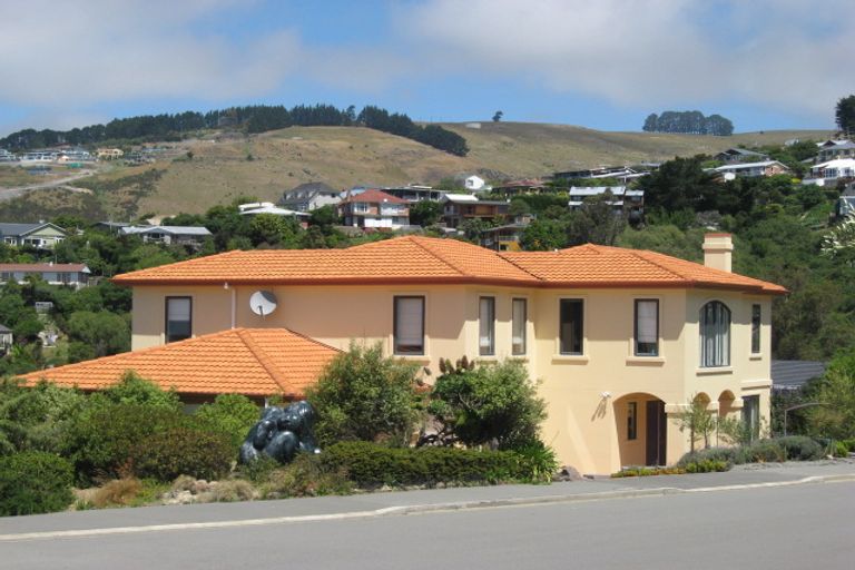 Photo of property in 16 Egnot Heights, Redcliffs, Christchurch, 8081