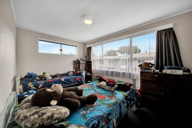 Photo of property in 4 Cowling Road, Hurdon, New Plymouth, 4310