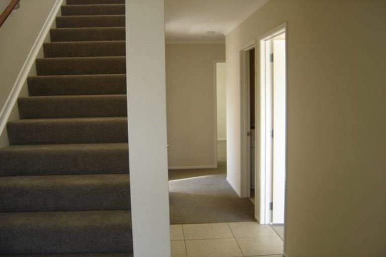 Photo of property in 5 Lagoon View, Gulf Harbour, Whangaparaoa, 0930