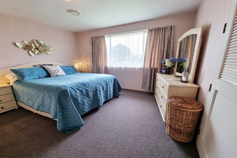 Photo of property in 17 Kiwi Street, Pahiatua, 4910