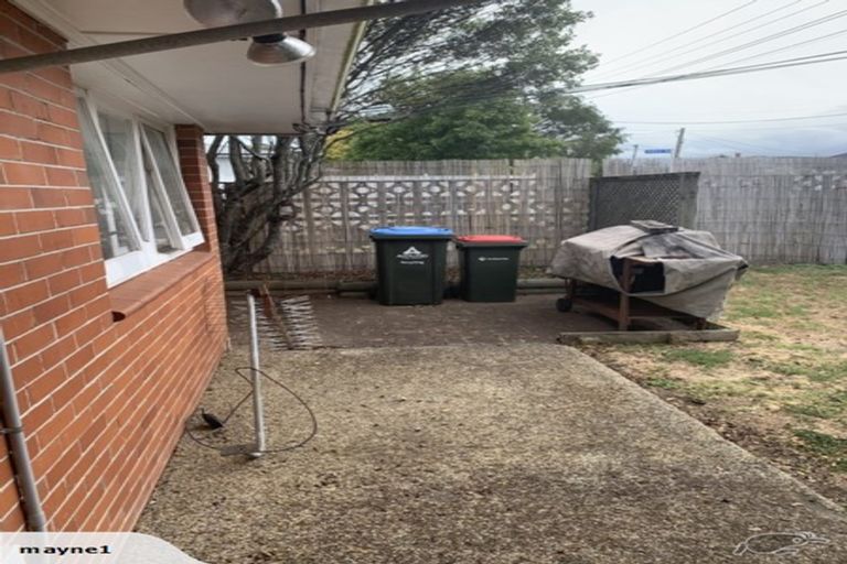 Photo of property in 1/59 Tawa Road, One Tree Hill, Auckland, 1061