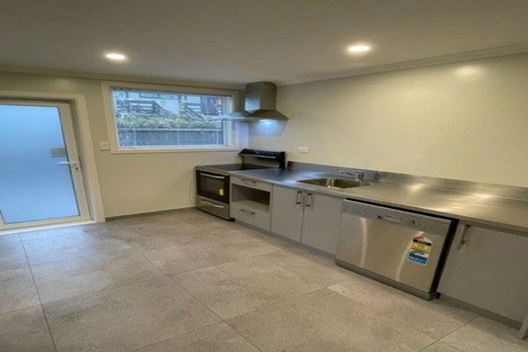 Photo of property in 5/25 Newnham Terrace, Upper Riccarton, Christchurch, 8041