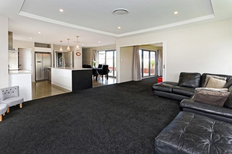 Photo of property in 73 Dynes Road, Rolleston, 7615