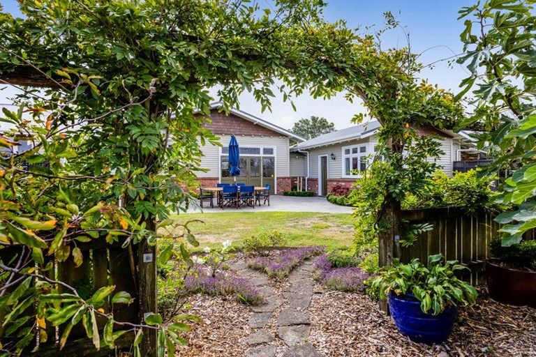 Photo of property in 11 Witiora Road, Oaonui, Opunake, 4681