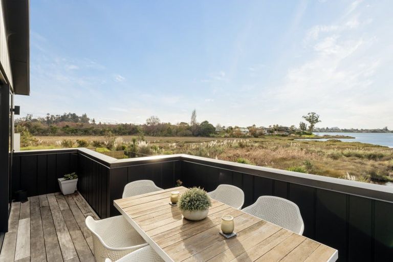 Photo of property in 31 Hinaki Street, Poike, Tauranga, 3112