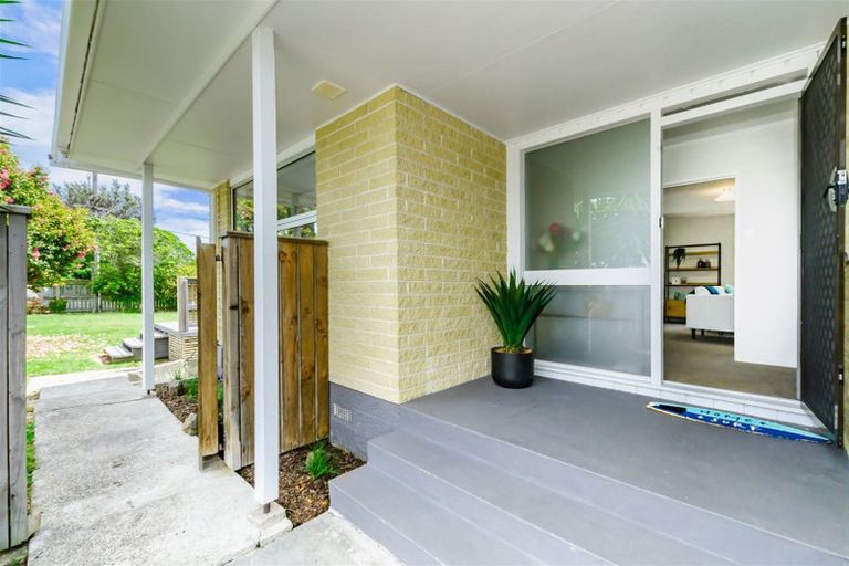 Photo of property in 49 Donovan Road, Paraparaumu Beach, Paraparaumu, 5032