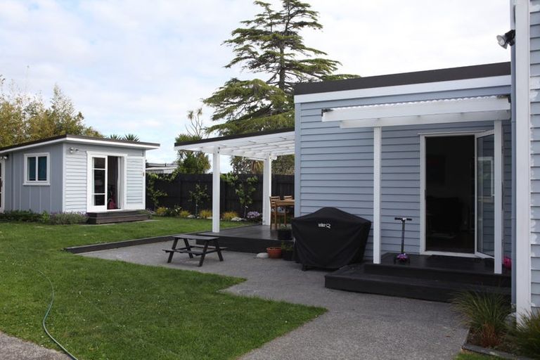 Photo of property in 26 Dakota Avenue, Beach Haven, Auckland, 0626