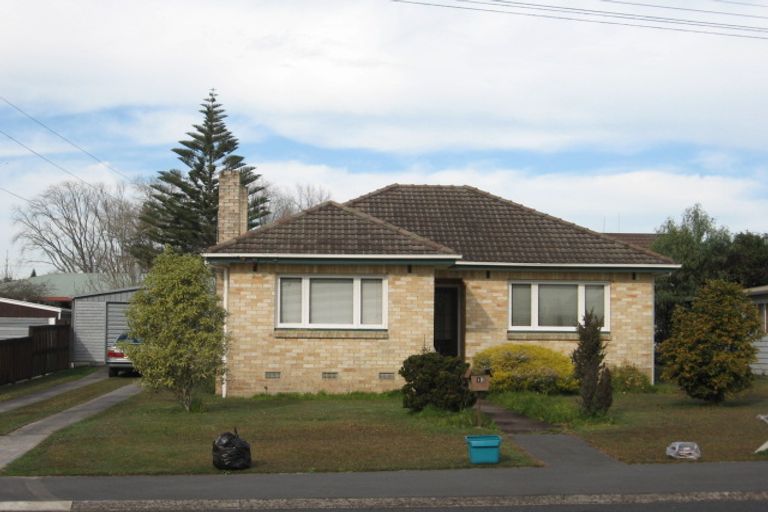 Photo of property in 19 Verel Street, Fairfield, Hamilton, 3214