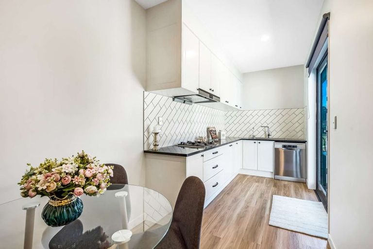 Photo of property in 43a Colombo Road, Waiuku, 2123