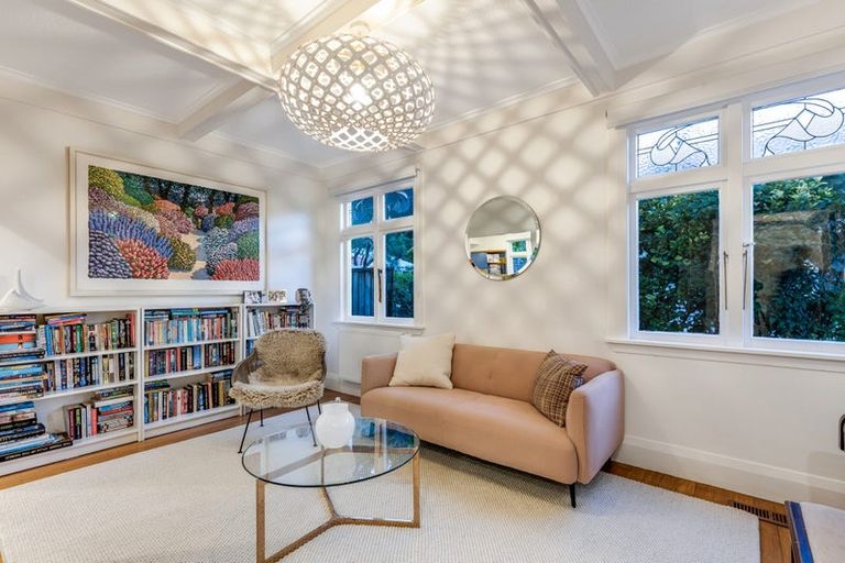 Photo of property in 103 Muritai Road, Eastbourne, Lower Hutt, 5013