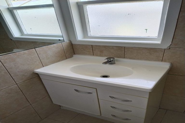 Photo of property in 43 Antrim Crescent, Otara, Auckland, 2023