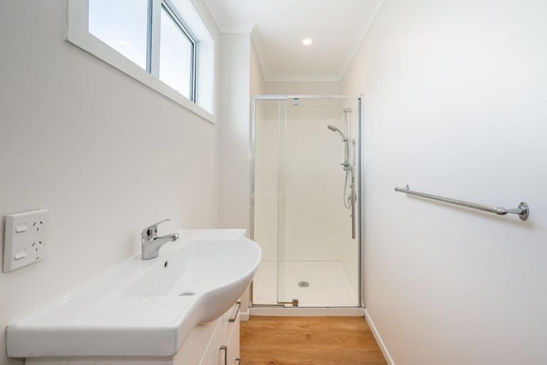 Photo of property in 4 Eatwell Avenue, Paraparaumu Beach, Paraparaumu, 5032