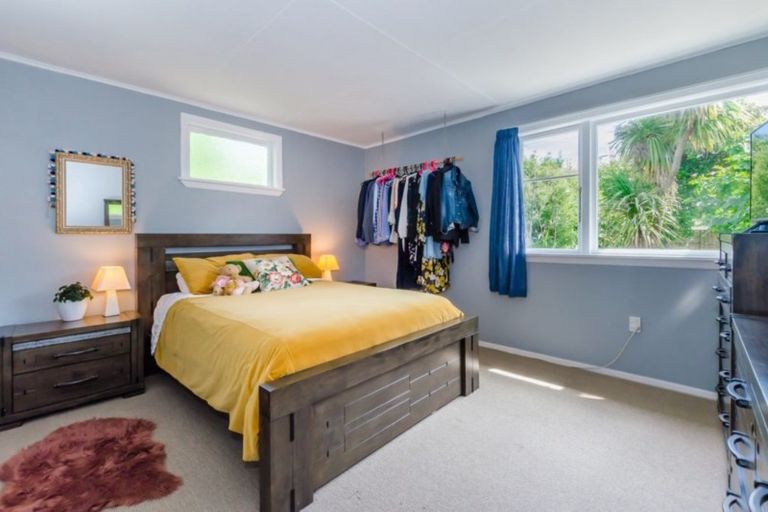 Photo of property in 27 Dale Road, Raumati South, Paraparaumu, 5032