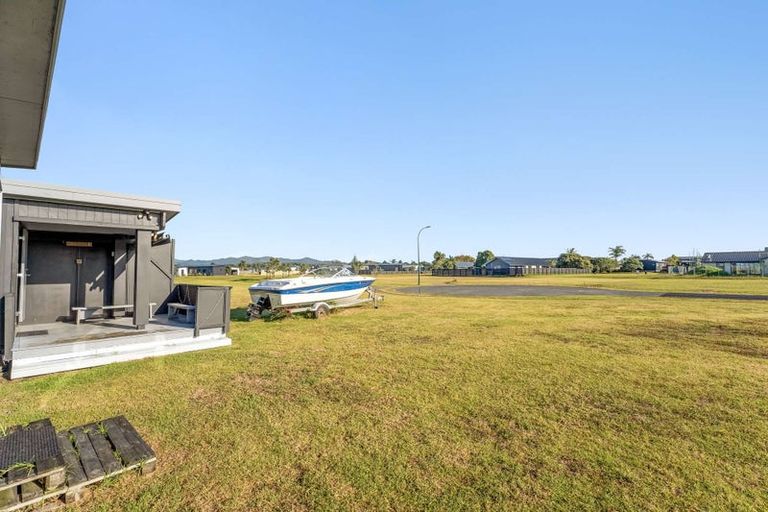 Photo of property in 7 Riria Way, Matarangi, 3592