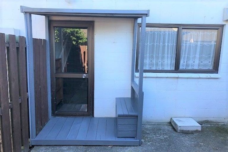 Photo of property in 2/49 Waltham Road, Sydenham, Christchurch, 8023