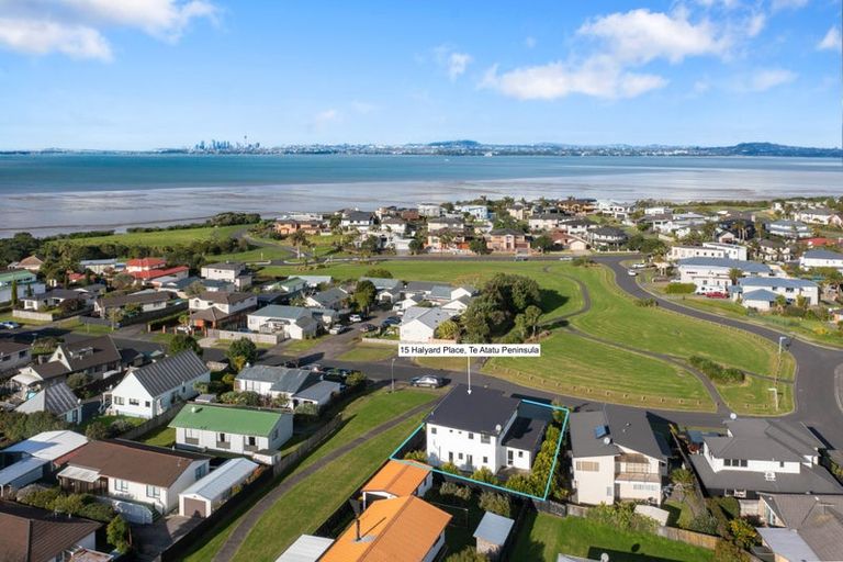 Photo of property in 15 Halyard Place, Te Atatu Peninsula, Auckland, 0610