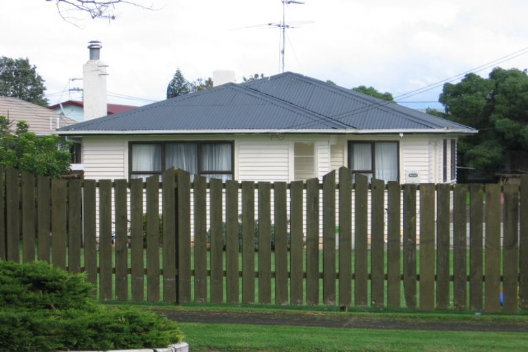 Photo of property in 1/25 York Road, Papatoetoe, Auckland, 2104