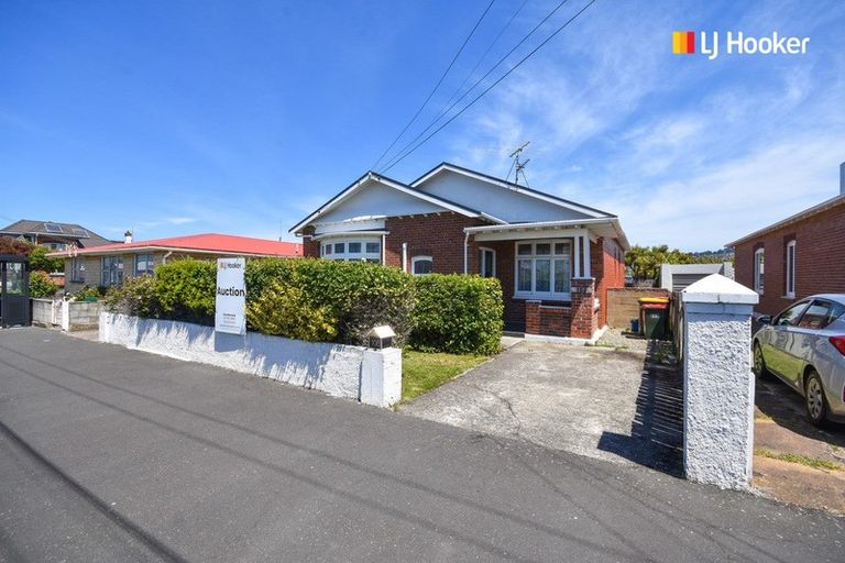 Photo of property in 108 Prince Albert Road, Saint Kilda, Dunedin, 9012