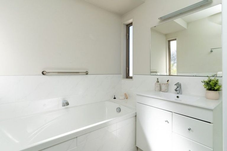 Photo of property in 72 Infinity Drive, Pegasus, 7612