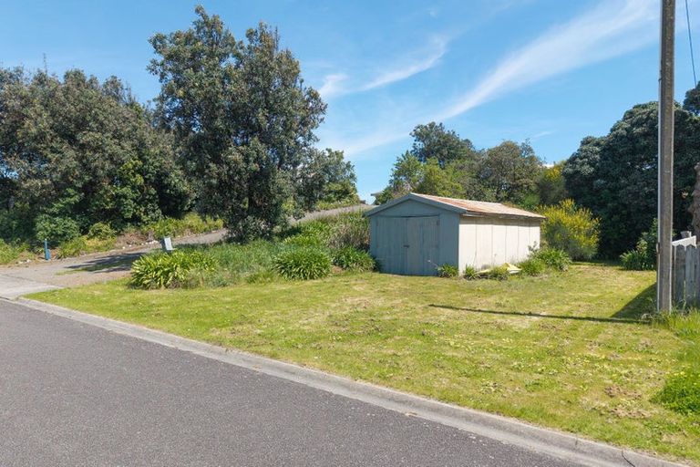 Photo of property in 7 Kent Avenue, Waitarere Beach, Levin, 5510
