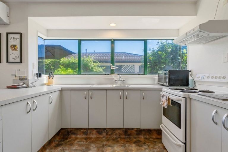 Photo of property in 63 Kane Road, Papamoa Beach, Papamoa, 3118