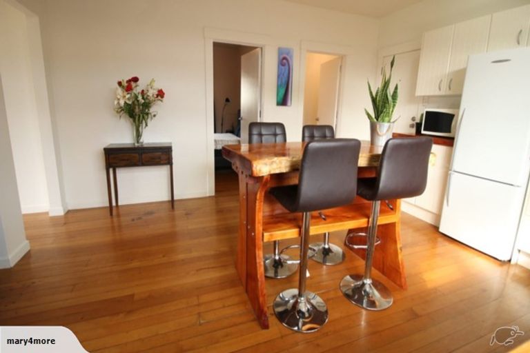 Photo of property in 5 Julian Road, Warea, New Plymouth, 4381