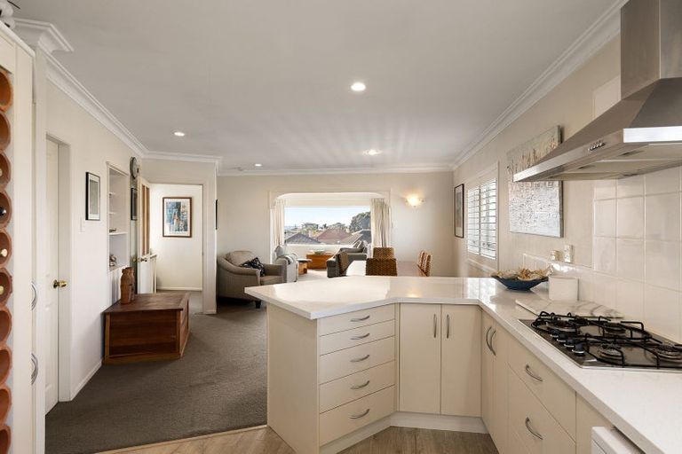 Photo of property in 118 Oceanview Road, Mount Maunganui, 3116