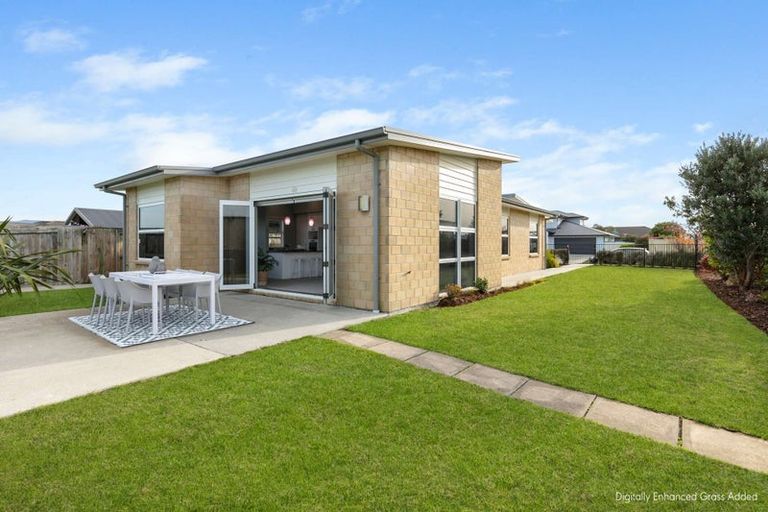 Photo of property in 16 Manuka Street, Papamoa Beach, Papamoa, 3118