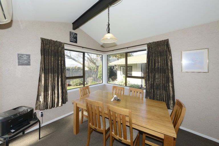 Photo of property in 448c Harewood Road, Harewood, Christchurch, 8051
