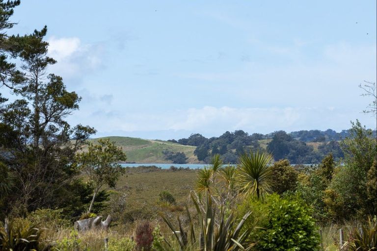 Photo of property in 163 Pukapuka Road, Pohuehue, Warkworth, 0983