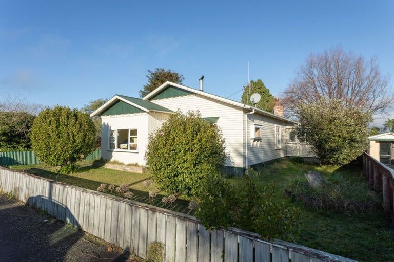 Photo of property in 14 Trafalgar Street, Dannevirke, 4930