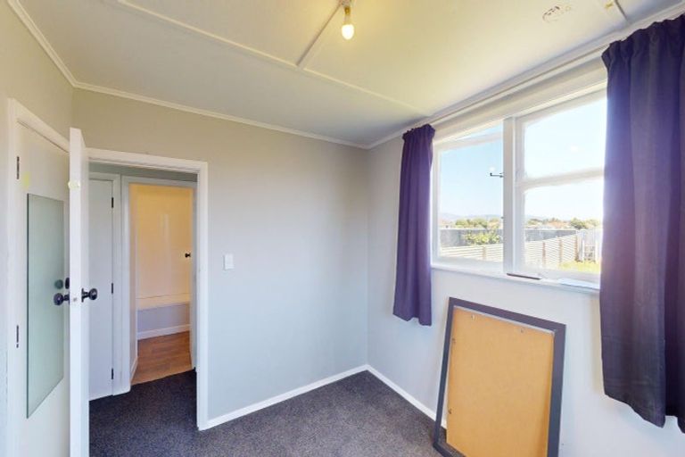 Photo of property in 16 Forth Street, Levin, 5510