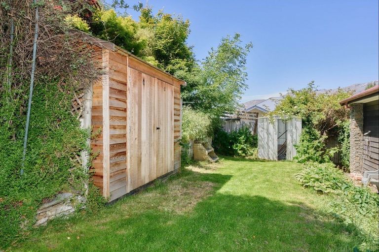 Photo of property in 5 Mcdonnell Road, Arrowtown, 9302