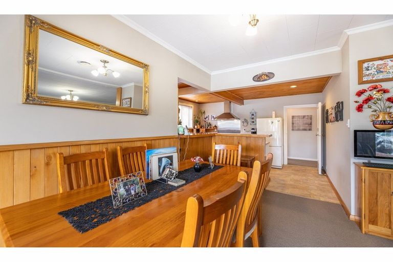 Photo of property in 11 Pannell Avenue, Wainoni, Christchurch, 8061