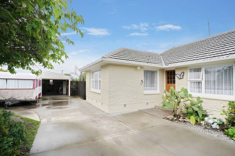 Photo of property in 44a Greenhaven Drive, Burwood, Christchurch, 8083