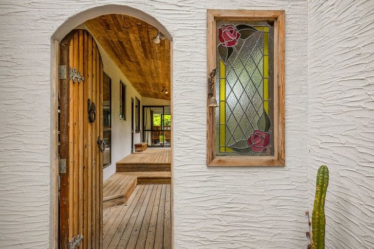 Photo of property in 77 Kings Avenue, Waikuku Beach, 7402