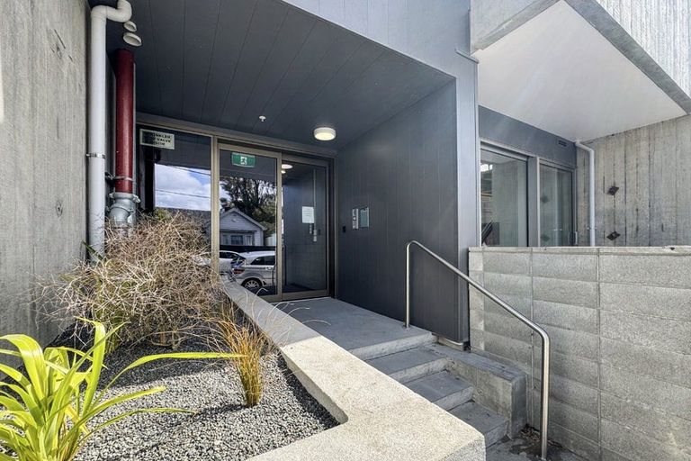 Photo of property in Vela Apartments, 1/2g Campbell Terrace, Petone, Lower Hutt, 5012