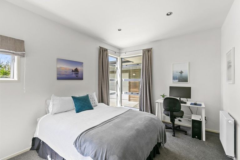 Photo of property in 27a Fyvie Avenue, Tawa, Wellington, 5028