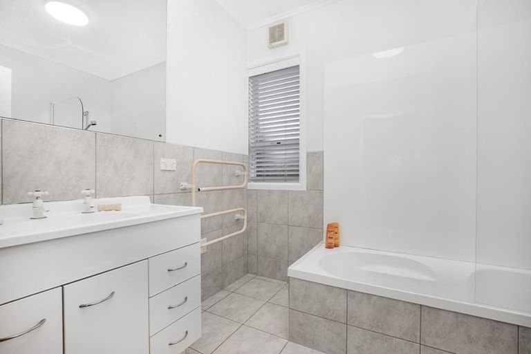 Photo of property in 38 Avis Avenue, Papatoetoe, Auckland, 2025