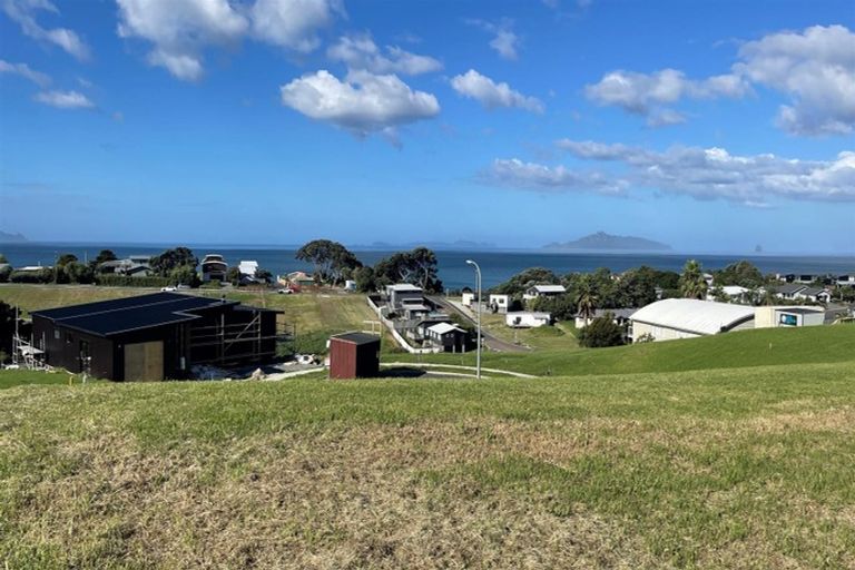 Photo of property in 14 Starlight Place, Langs Beach, 0582