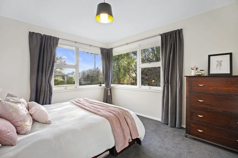 Photo of property in 6 Rossiter Avenue, Redwood, Christchurch, 8051