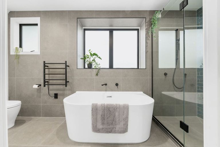 Photo of property in 28 Kakanui Avenue, Hillcrest, Hamilton, 3216