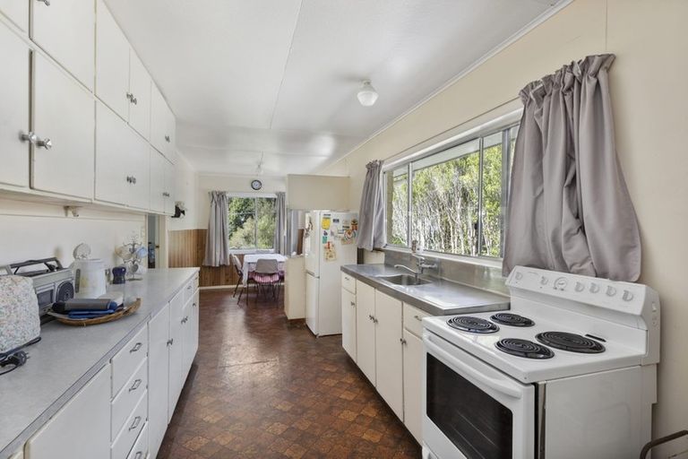 Photo of property in 40 Elmslie Road, Pinehaven, Upper Hutt, 5019