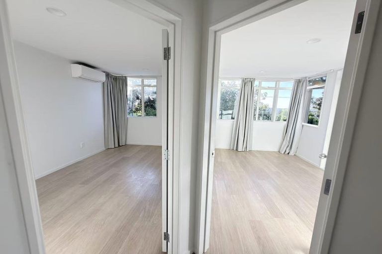 Photo of property in 1/80 Knights Road, Rothesay Bay, Auckland, 0630