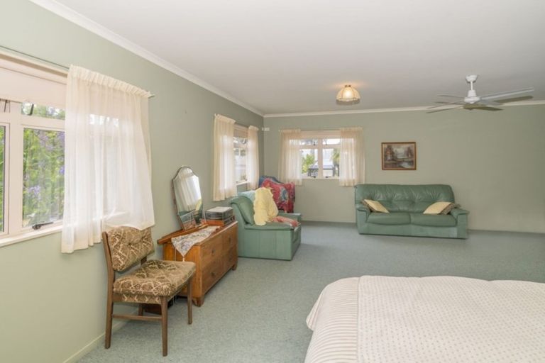 Photo of property in 2 Parkland Place, Whitianga, 3510