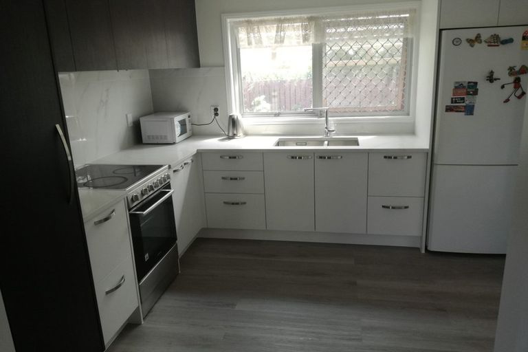 Photo of property in 4 Pettit Place, Manukau, Auckland, 2025