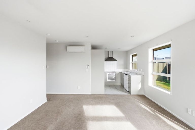 Photo of property in 1/286 Pages Road, Wainoni, Christchurch, 8061