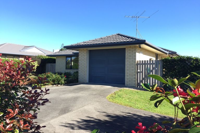 Photo of property in 11 Woodley Place, Kerikeri, 0230