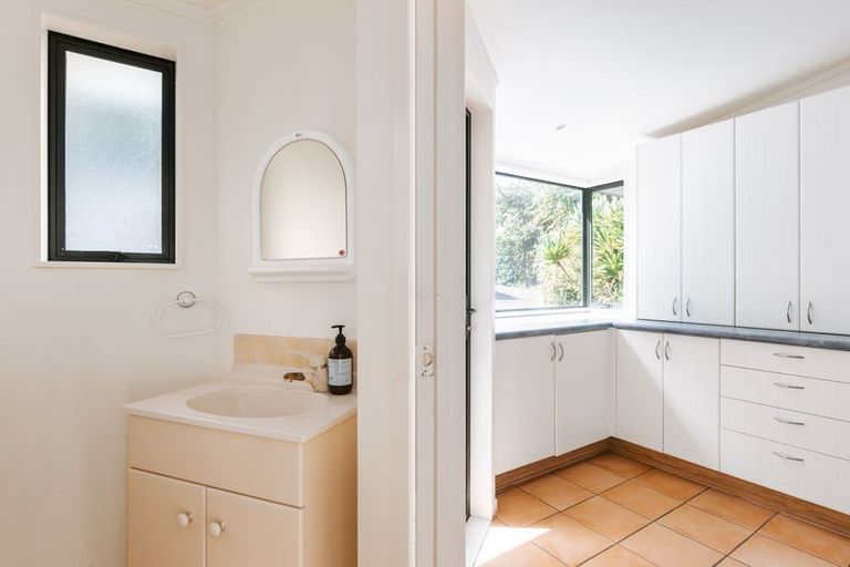 Photo of property in 74 Hamurana Road, Omokoroa, 3114